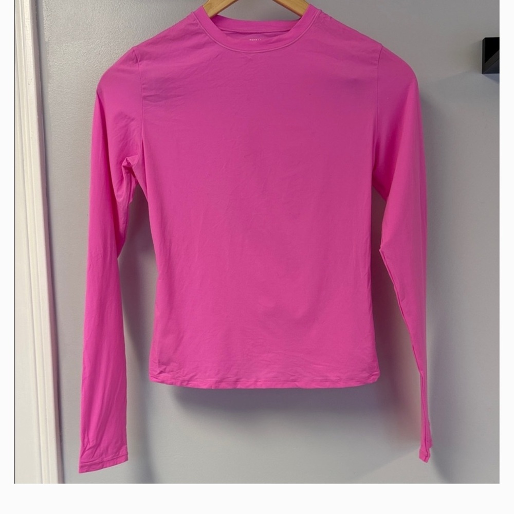 SKIMS neon orchid long sleeve M